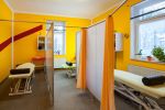 04BehandlungszimmerMassagenTherapien-PhysioSchoendorfer